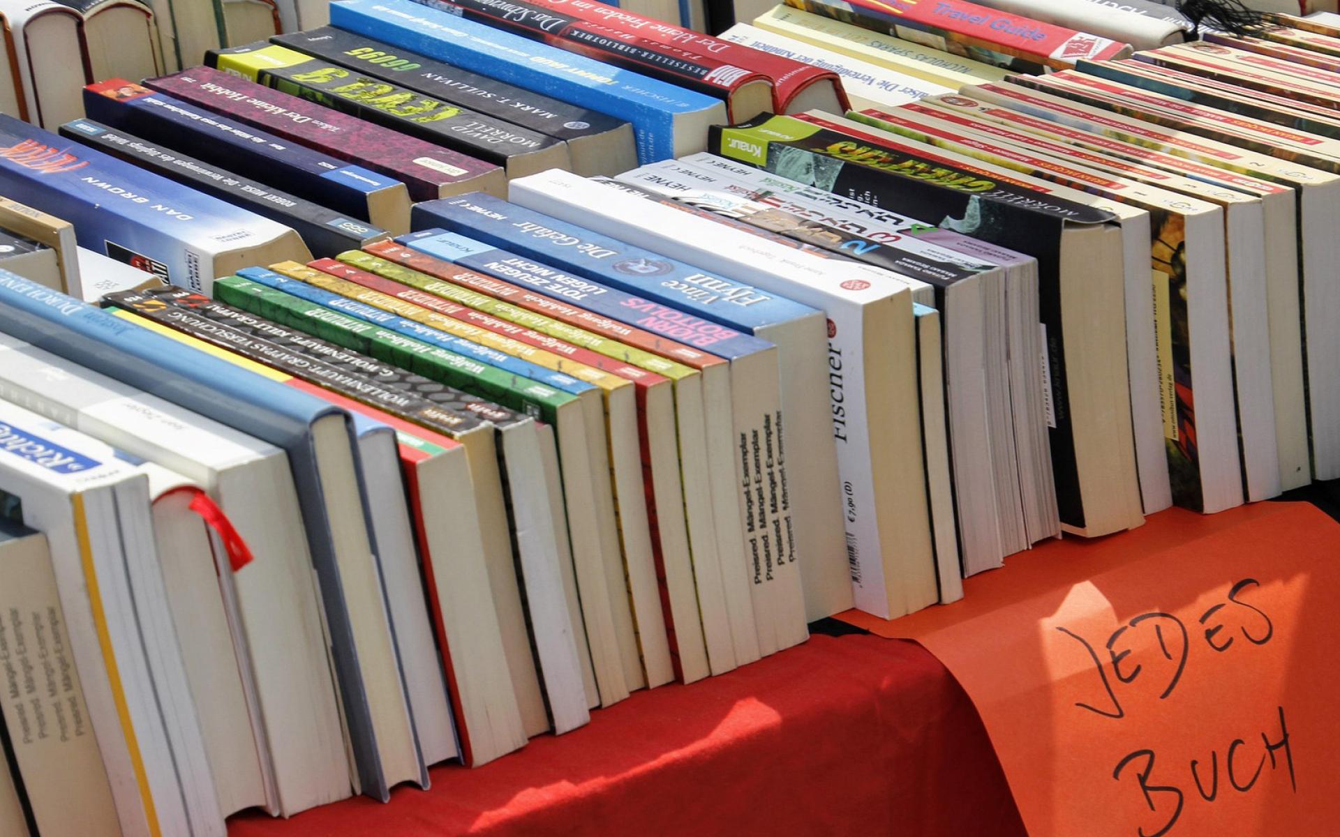 Bücherflohmarkt